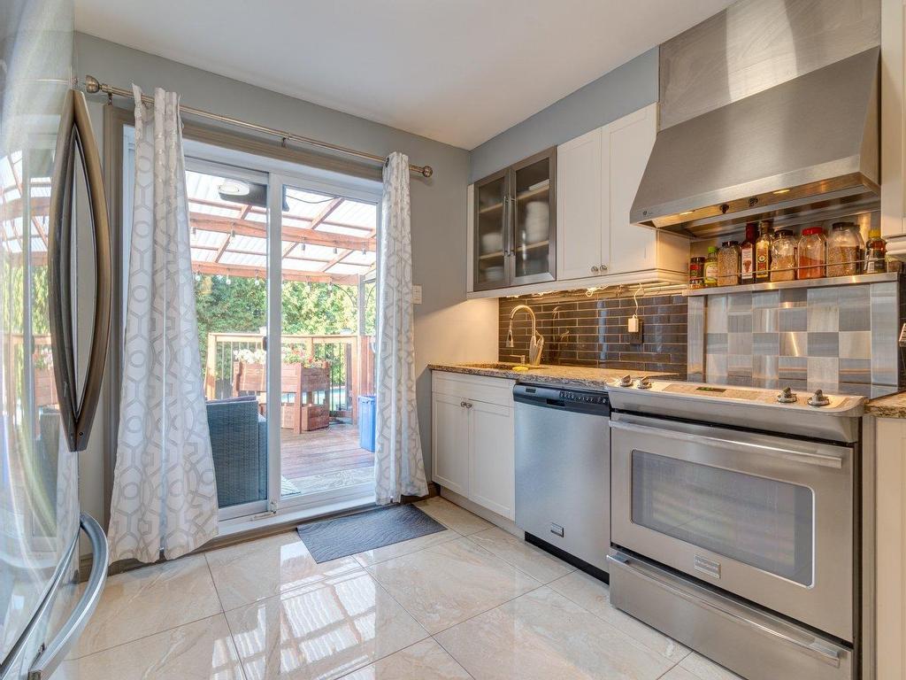 









1037


Rue Paul

,
Saint-Amable,




QC
J0L1N0

