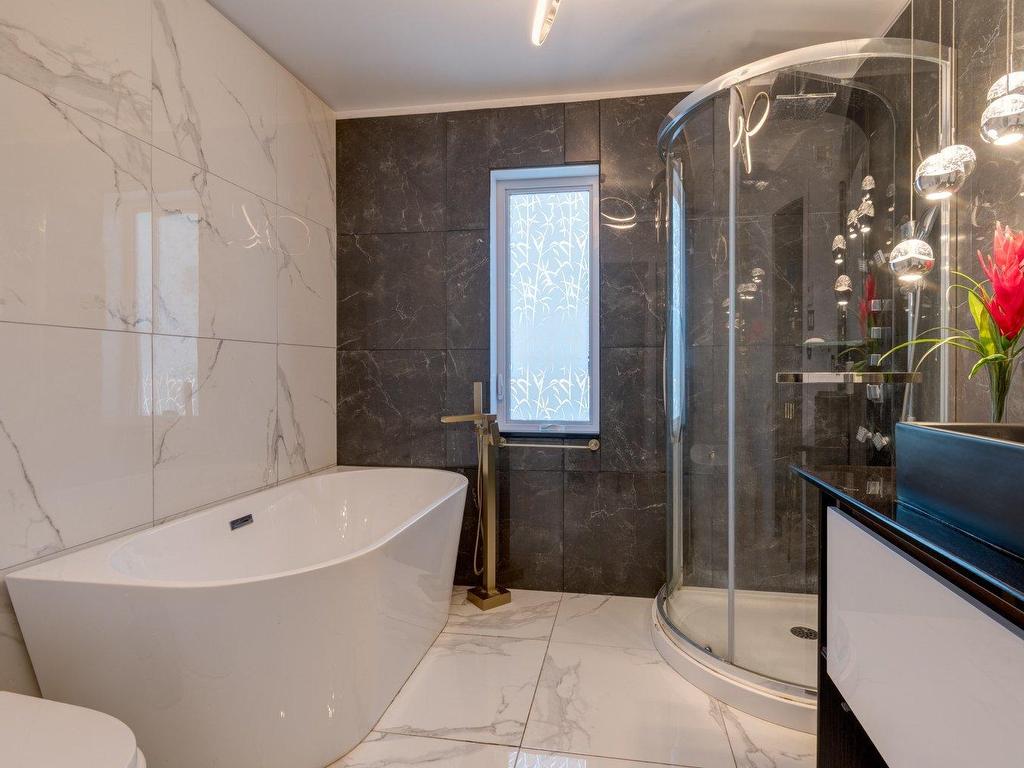 









1037


Rue Paul

,
Saint-Amable,




QC
J0L1N0

