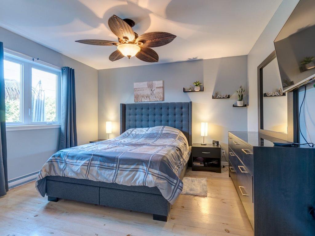 









1037


Rue Paul

,
Saint-Amable,




QC
J0L1N0

