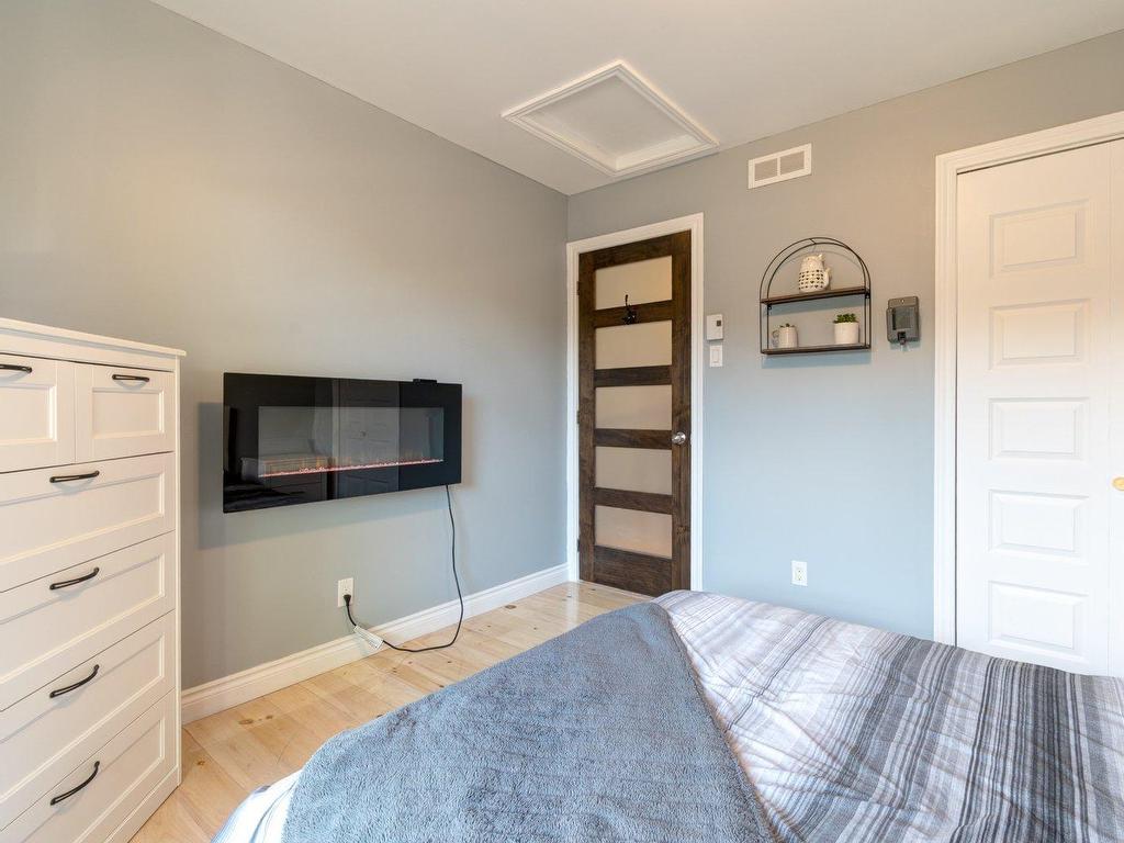 









1037


Rue Paul

,
Saint-Amable,




QC
J0L1N0

