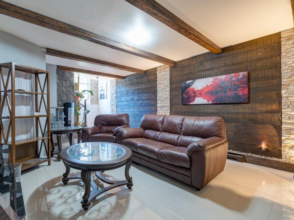 









1037


Rue Paul

,
Saint-Amable,




QC
J0L1N0

