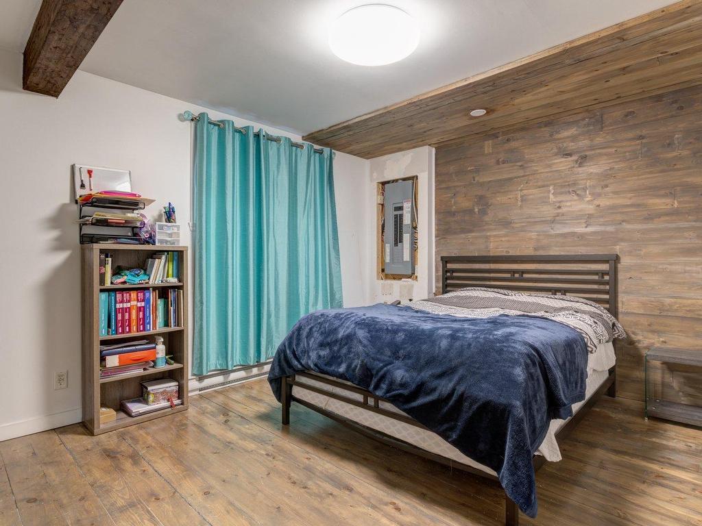 









1037


Rue Paul

,
Saint-Amable,




QC
J0L1N0

