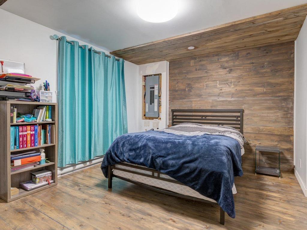 









1037


Rue Paul

,
Saint-Amable,




QC
J0L1N0

