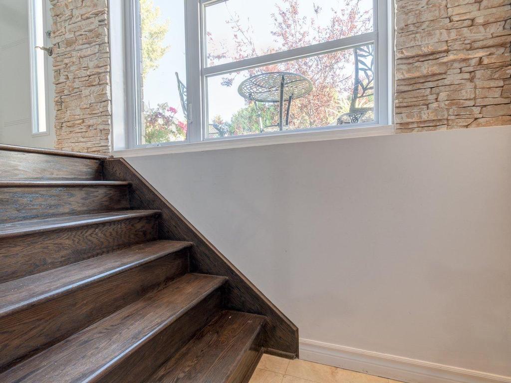 









1037


Rue Paul

,
Saint-Amable,




QC
J0L1N0

