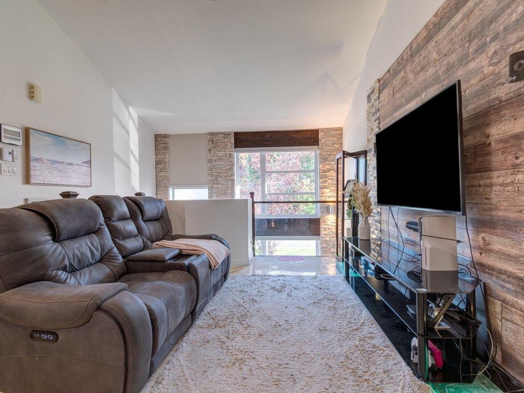 









1037


Rue Paul

,
Saint-Amable,




QC
J0L1N0

