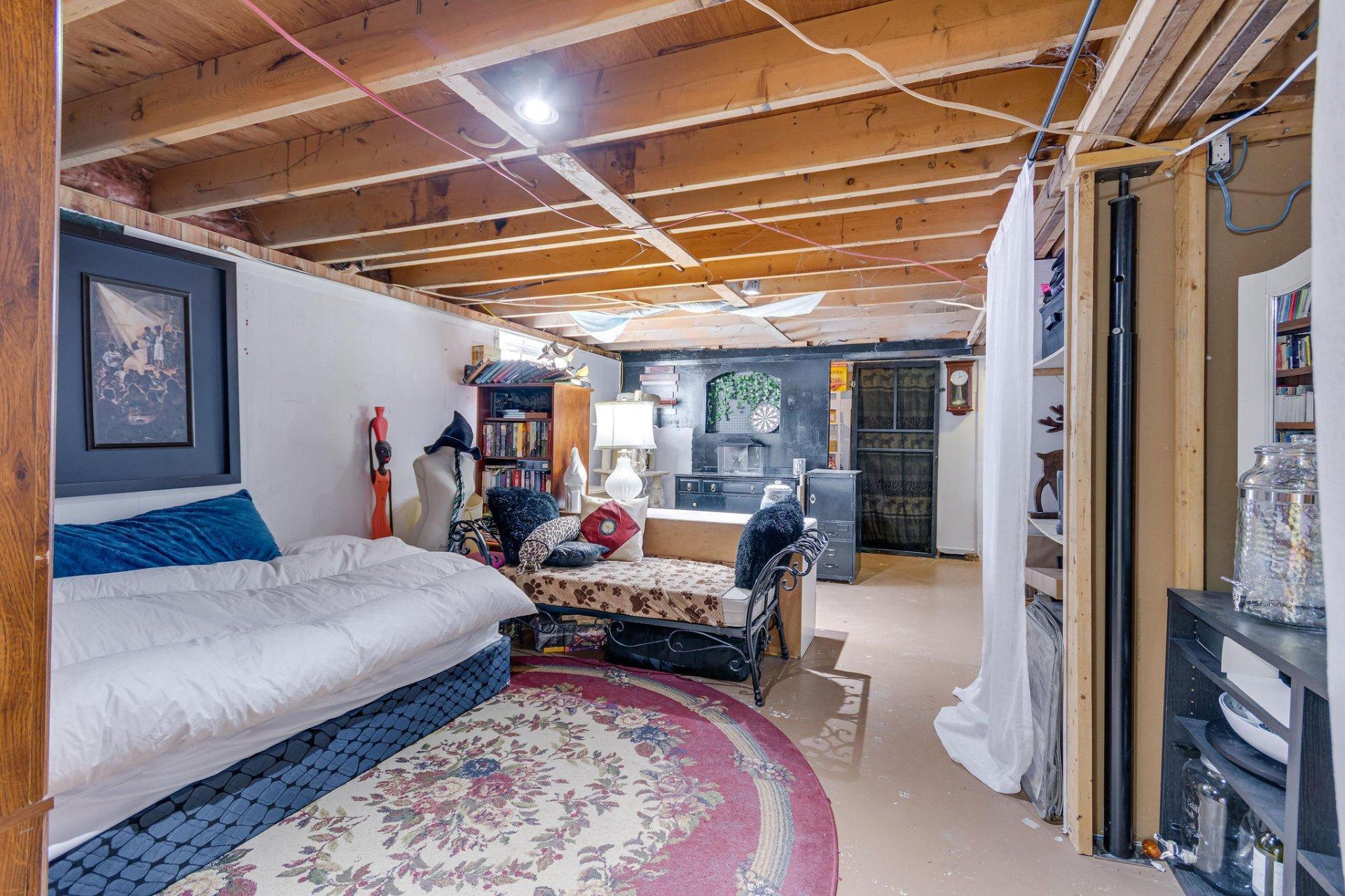 









38


Rue Eastern

,
Gatineau (Aylmer),




QC
J9H2L1

