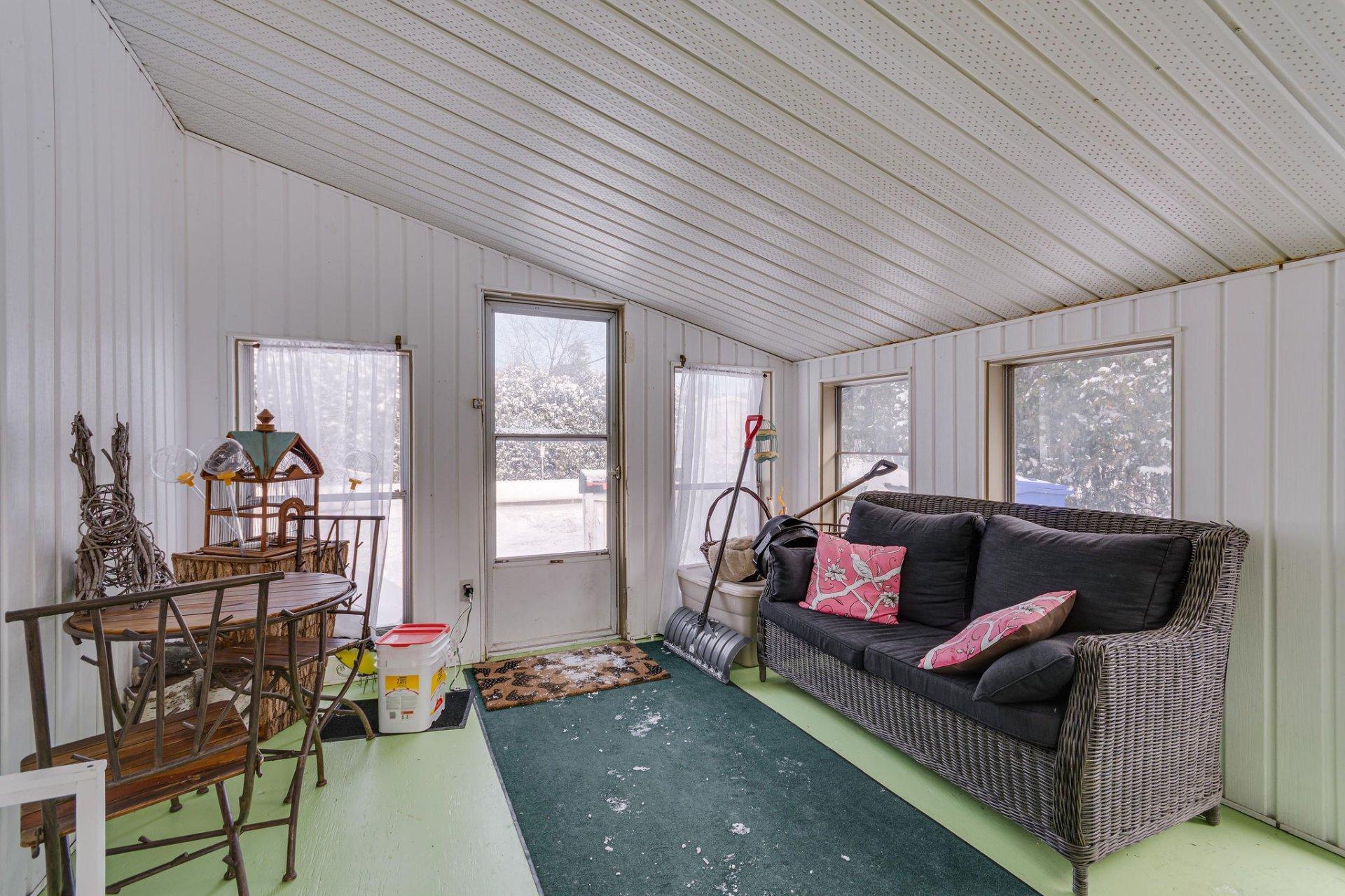 









38


Rue Eastern

,
Gatineau (Aylmer),




QC
J9H2L1

