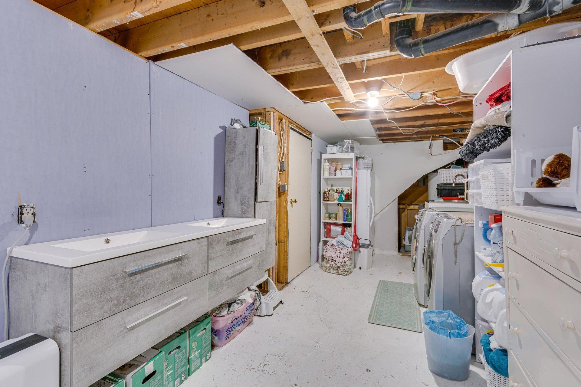 









38


Rue Eastern

,
Gatineau (Aylmer),




QC
J9H2L1

