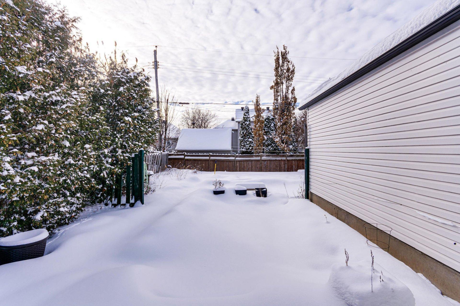 









38


Rue Eastern

,
Gatineau (Aylmer),




QC
J9H2L1

