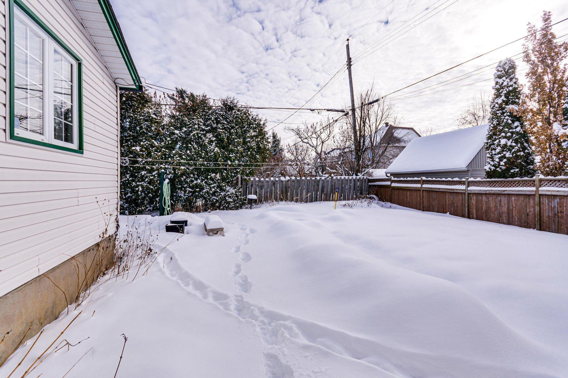 









38


Rue Eastern

,
Gatineau (Aylmer),




QC
J9H2L1

