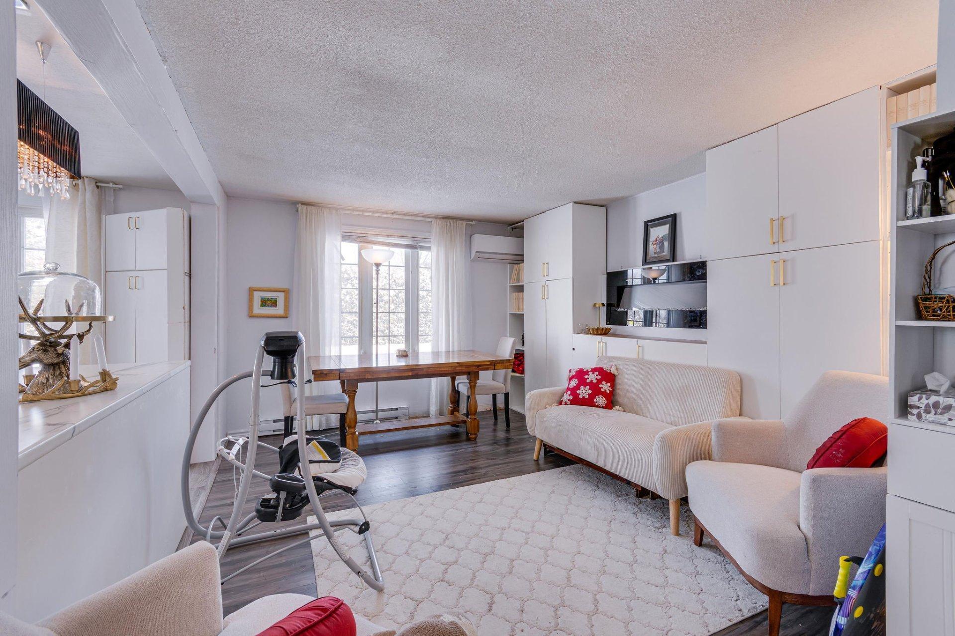 









38


Rue Eastern

,
Gatineau (Aylmer),




QC
J9H2L1

