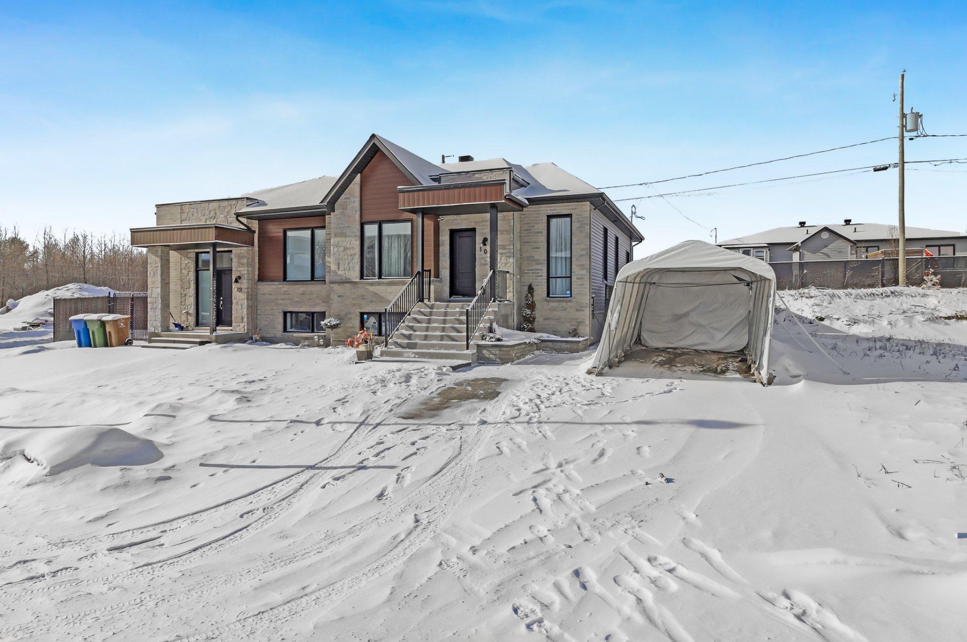 









103


Rue Pierre-Gauvreau

,
Cowansville,




QC
J2K3P3

