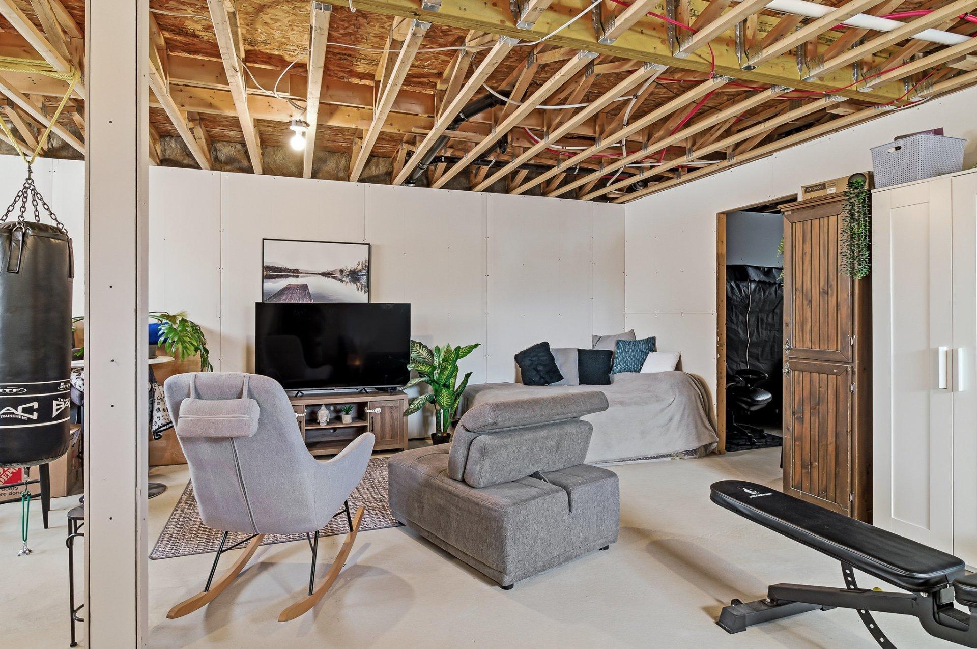 









103


Rue Pierre-Gauvreau

,
Cowansville,




QC
J2K3P3

