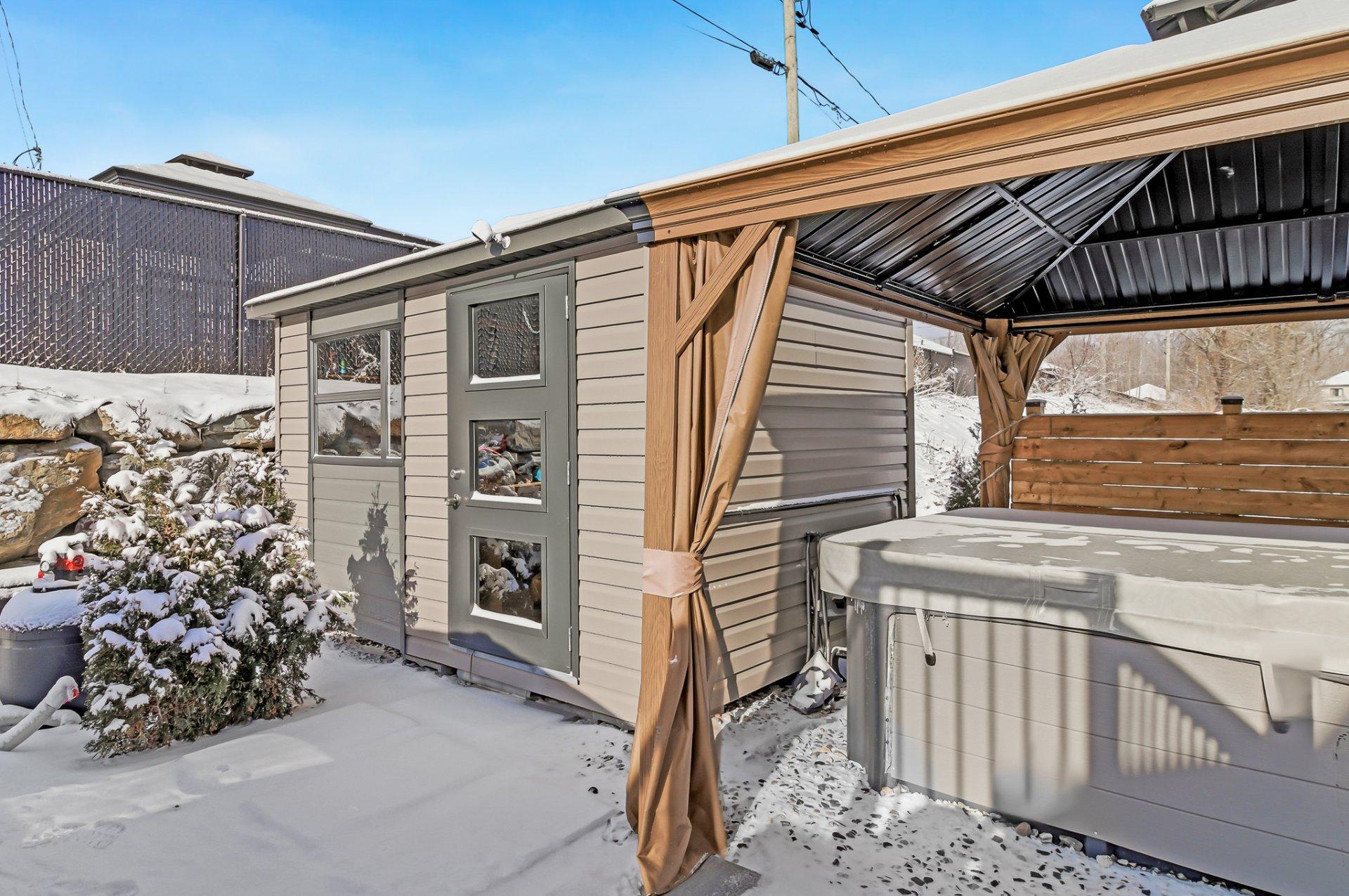 









103


Rue Pierre-Gauvreau

,
Cowansville,




QC
J2K3P3

