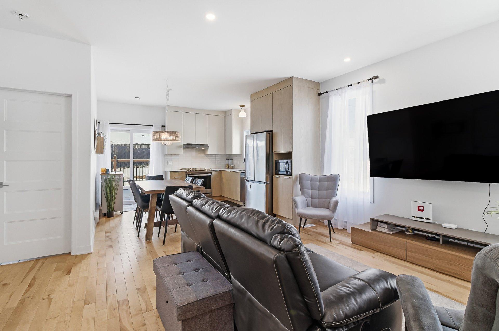 









103


Rue Pierre-Gauvreau

,
Cowansville,




QC
J2K3P3

