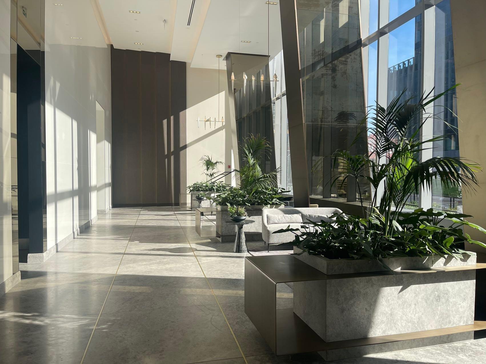 









720


Rue St-Jacques

, 3503,
Montréal (Ville-Marie),




QC
H3C1E9

