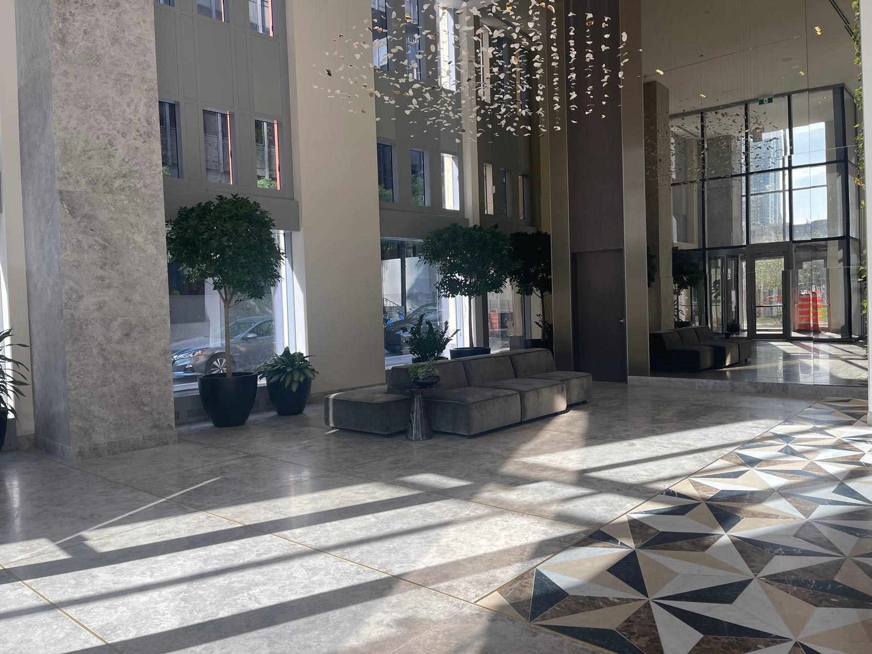 









720


Rue St-Jacques

, 3503,
Montréal (Ville-Marie),




QC
H3C1E9

