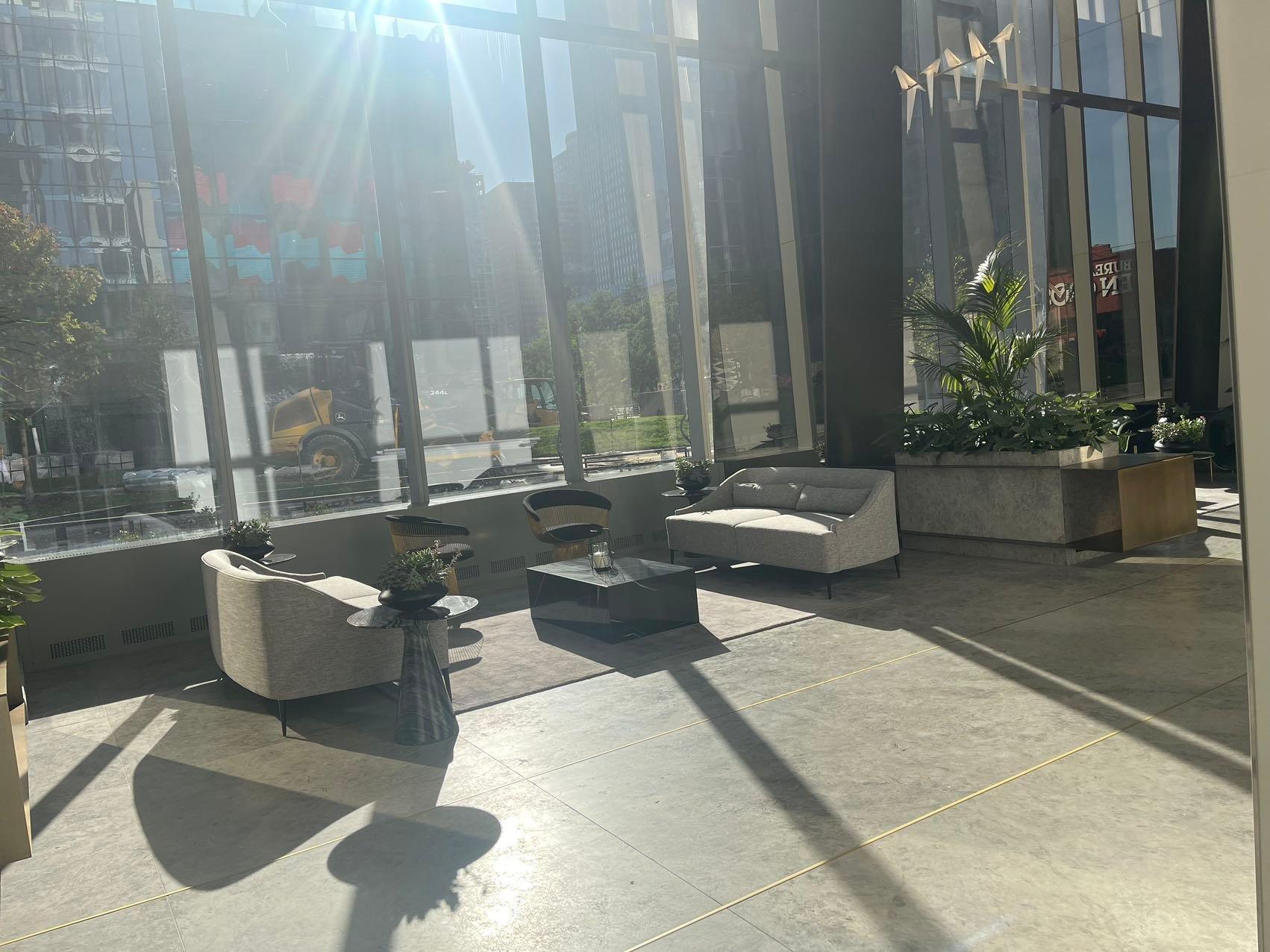 









720


Rue St-Jacques

, 3503,
Montréal (Ville-Marie),




QC
H3C1E9

