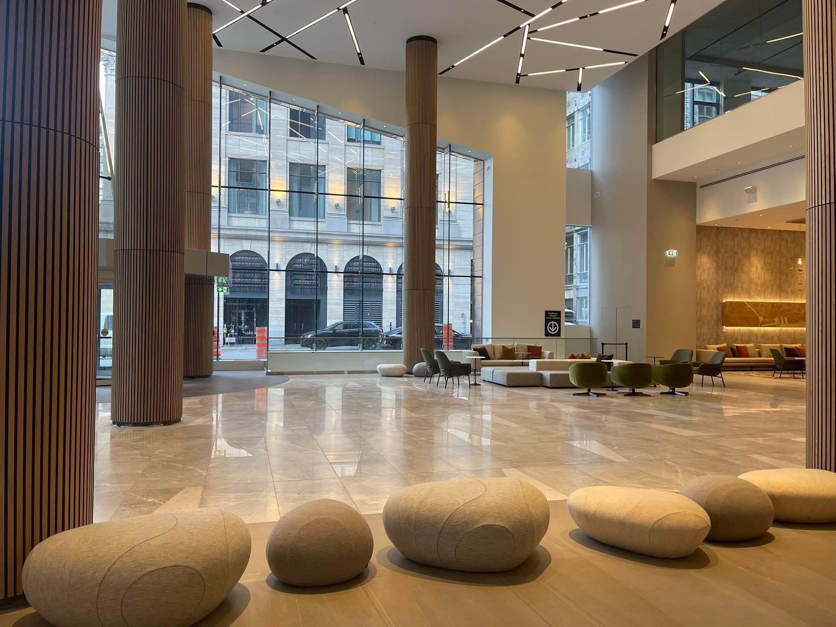 









720


Rue St-Jacques

, 3503,
Montréal (Ville-Marie),




QC
H3C1E9

