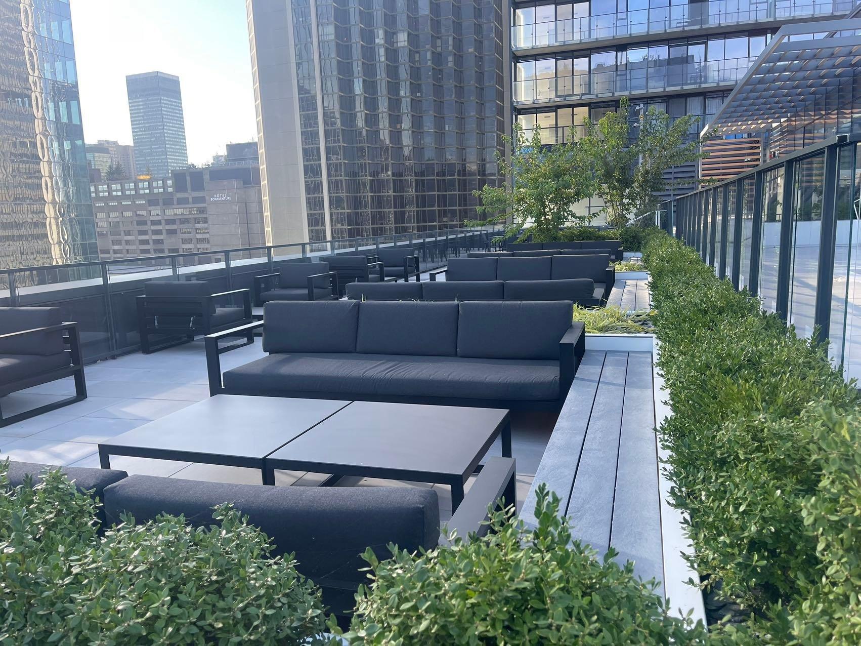 









720


Rue St-Jacques

, 3503,
Montréal (Ville-Marie),




QC
H3C1E9

