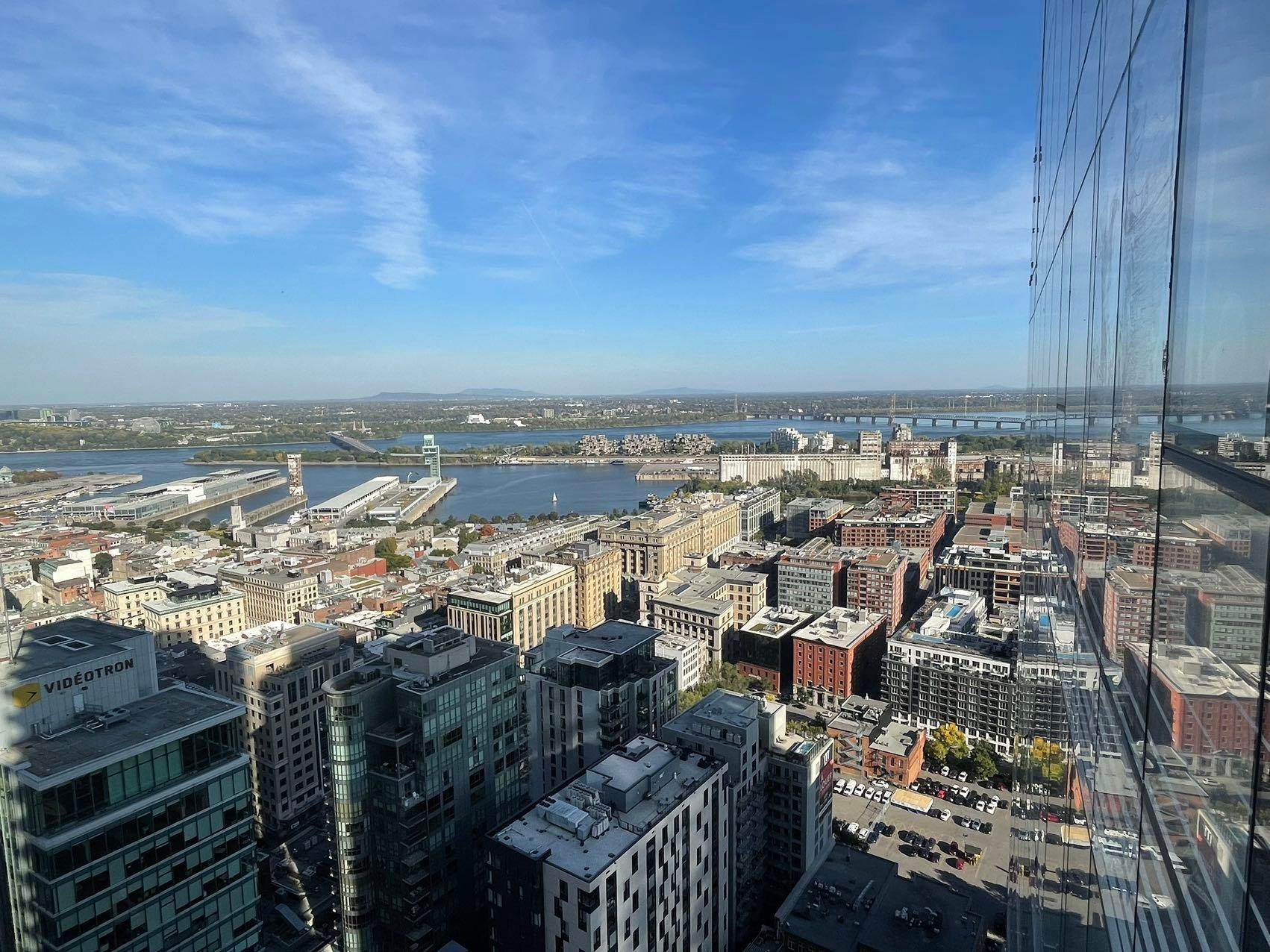 









720


Rue St-Jacques

, 3503,
Montréal (Ville-Marie),




QC
H3C1E9

