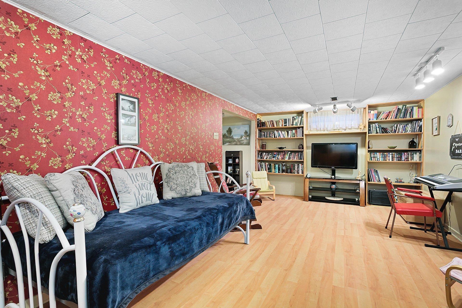 









293


Rue Argue

,
Shawville,




QC
J0X2Y0

