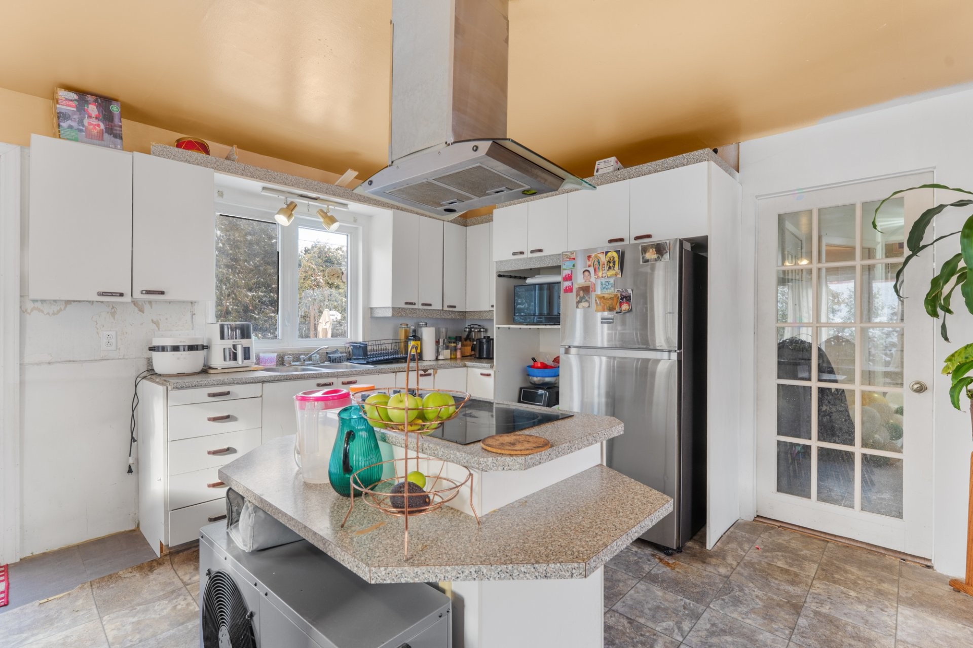 









7


35e Avenue E.

,
Blainville,




QC
J7C1J5

