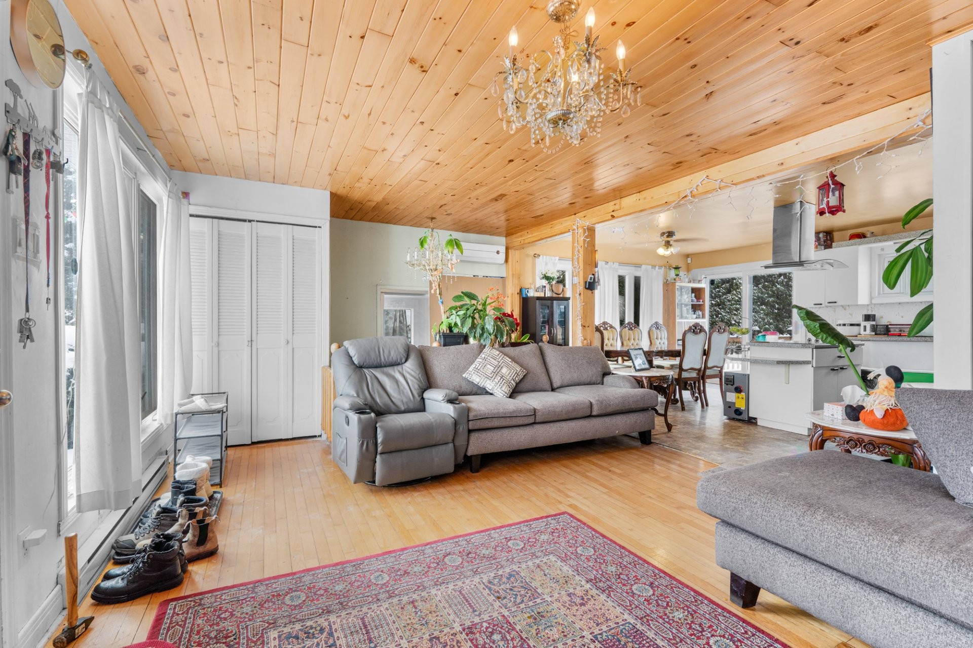 









7


35e Avenue E.

,
Blainville,




QC
J7C1J5

