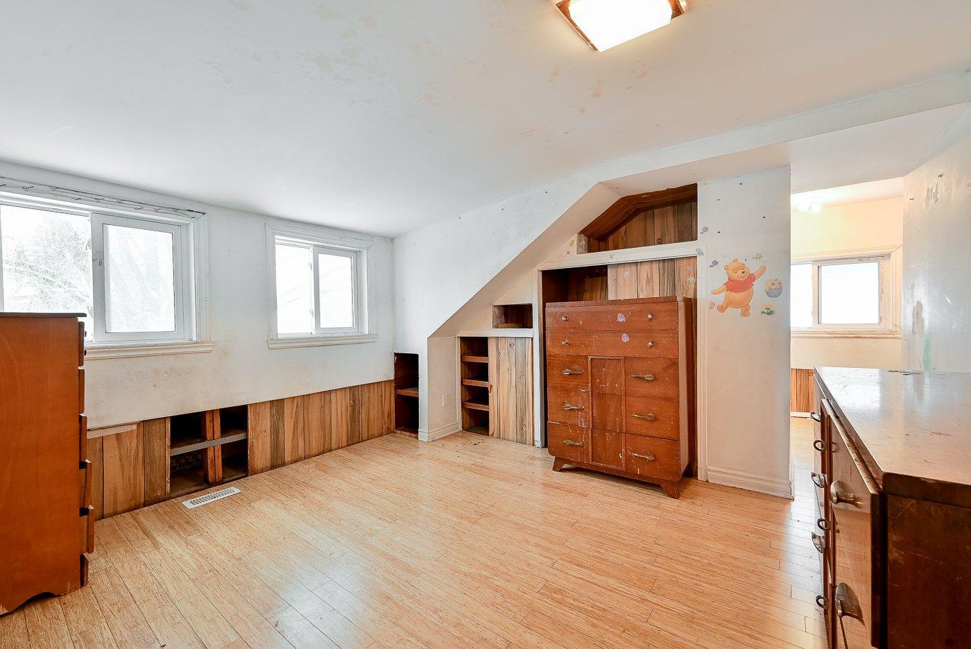 









27


Rue Allan

,
Longueuil (Greenfield Park),




QC
J4V2W5

