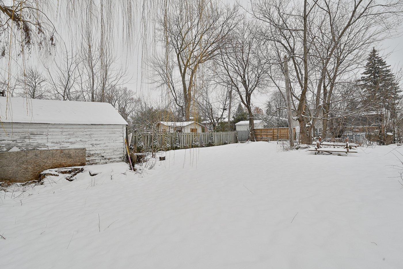 









27


Rue Allan

,
Longueuil (Greenfield Park),




QC
J4V2W5

