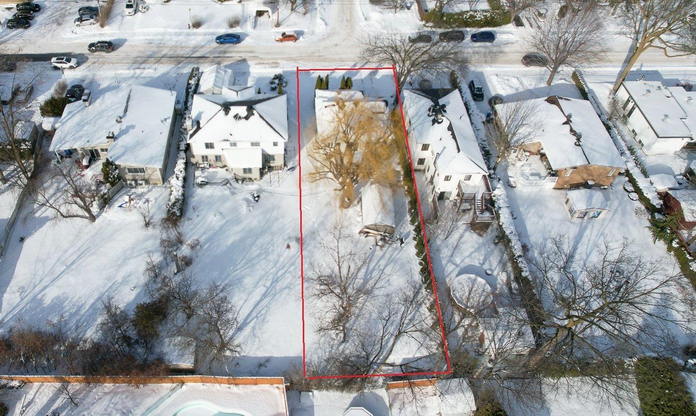 









27


Rue Allan

,
Longueuil (Greenfield Park),




QC
J4V2W5

