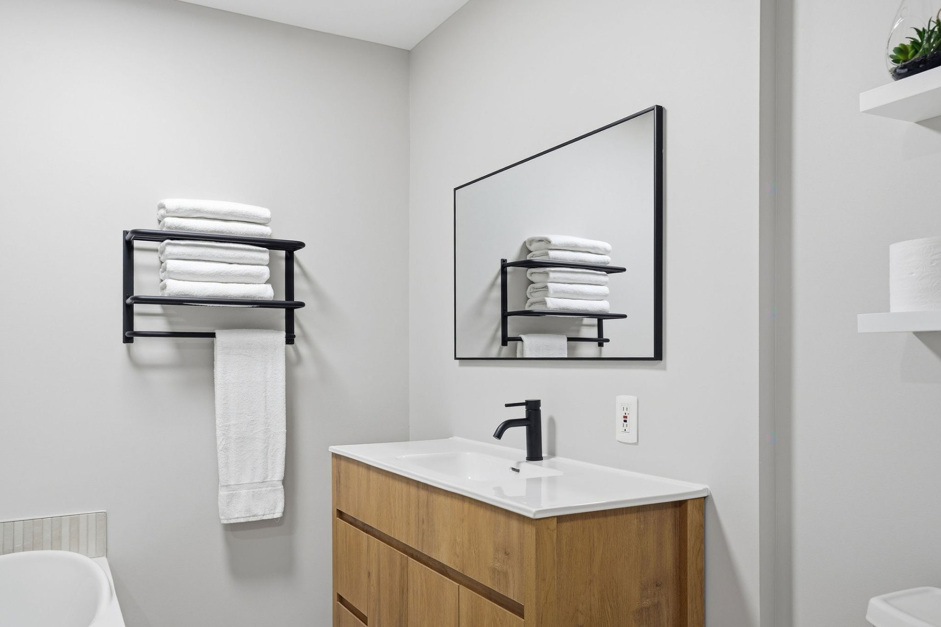 









44


Rue Fanny

,
Val-des-Monts,




QC
J8N7S7

