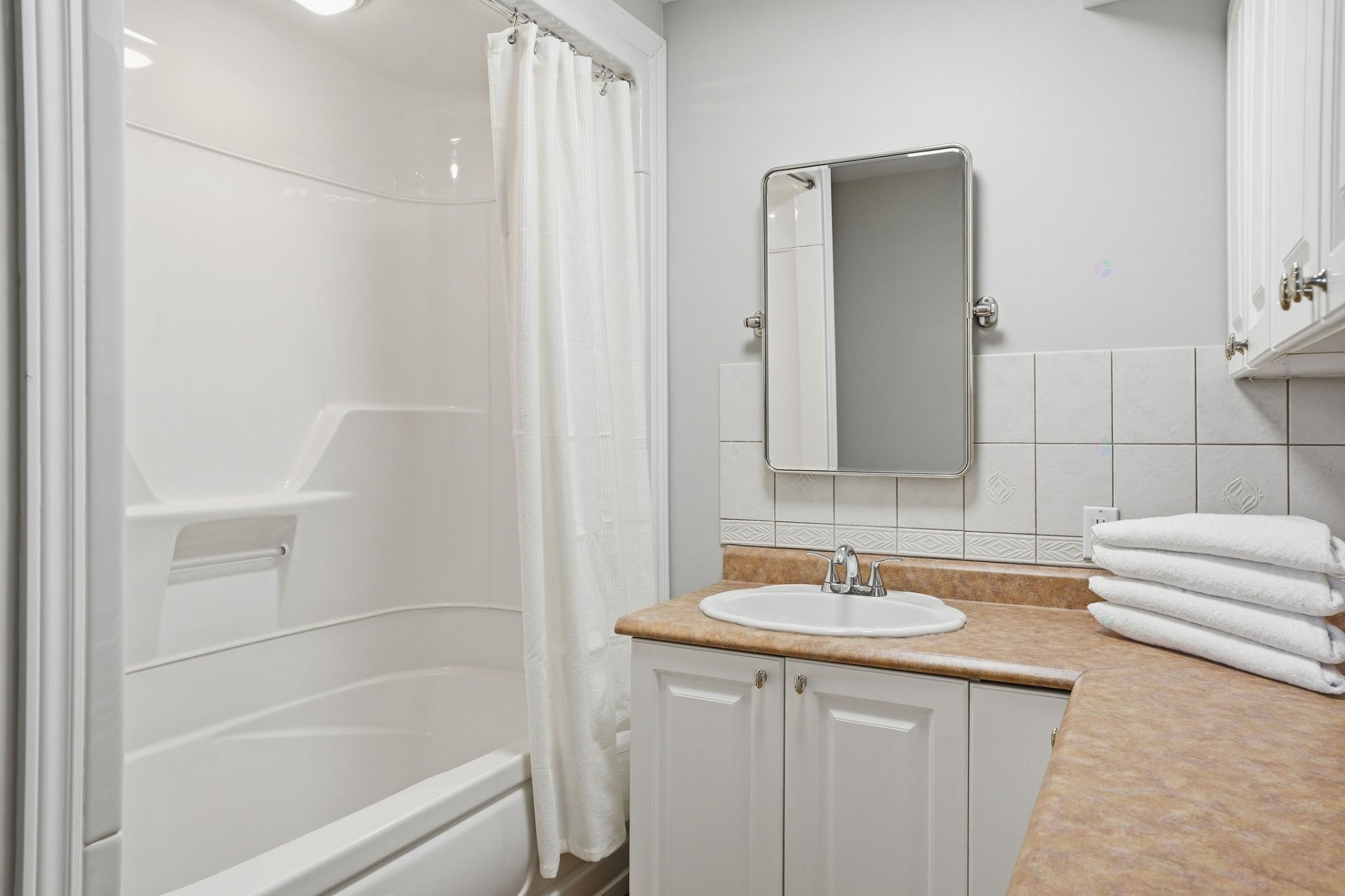 









44


Rue Fanny

,
Val-des-Monts,




QC
J8N7S7

