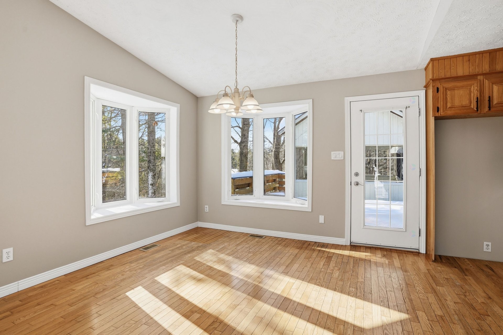 









44


Rue Fanny

,
Val-des-Monts,




QC
J8N7S7

