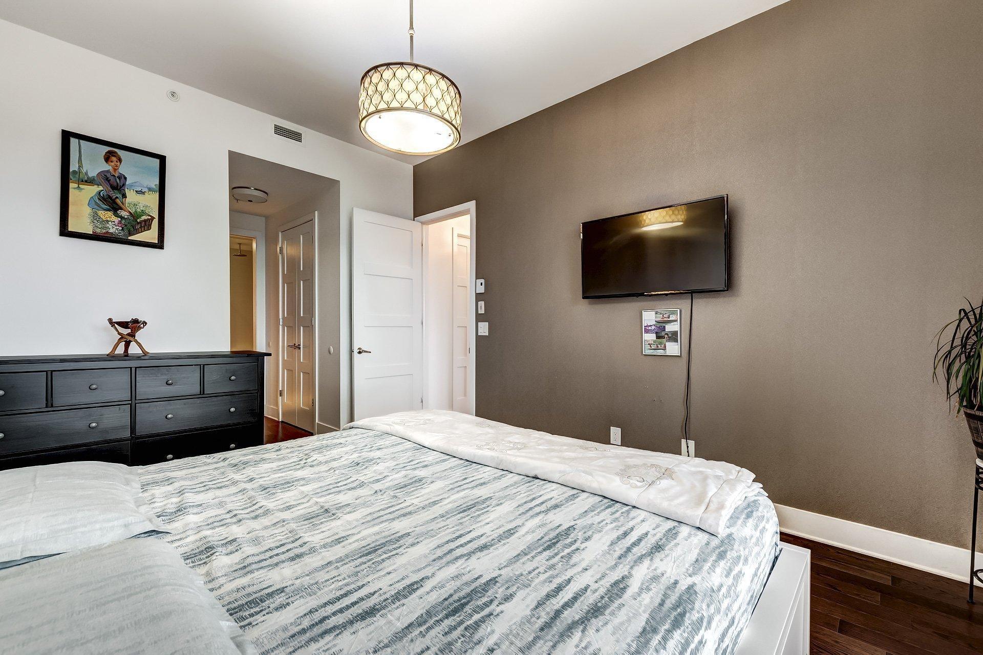 









4293


Rue Jean-Talon O.

, PH1005,
Montréal (Côte-des-Neiges/Notre-Dame-de-Grâce),




QC
H4P0B2

