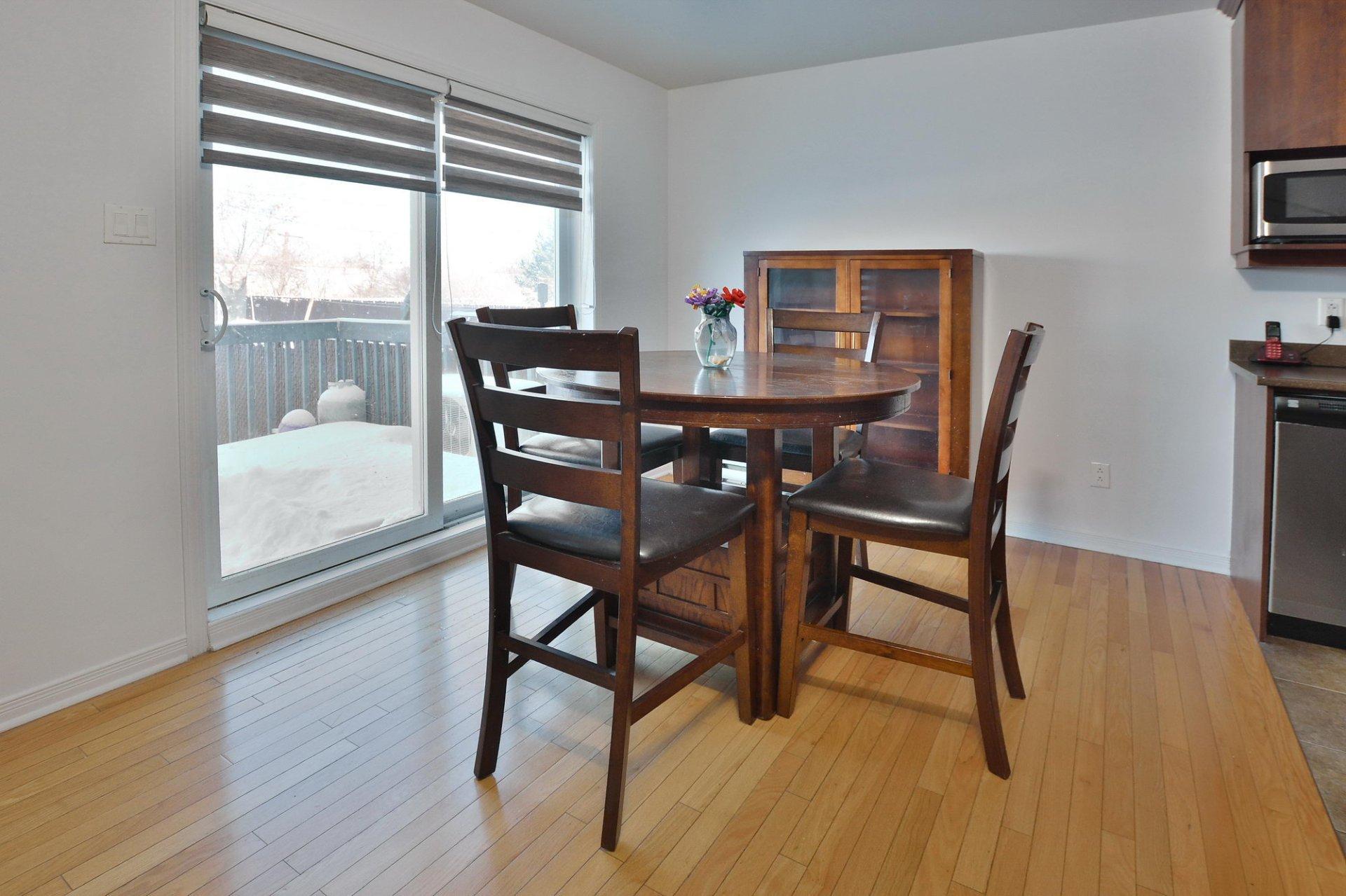 









150


Rue Bellini

,
Vaudreuil-Dorion,




QC
J7V0M7

