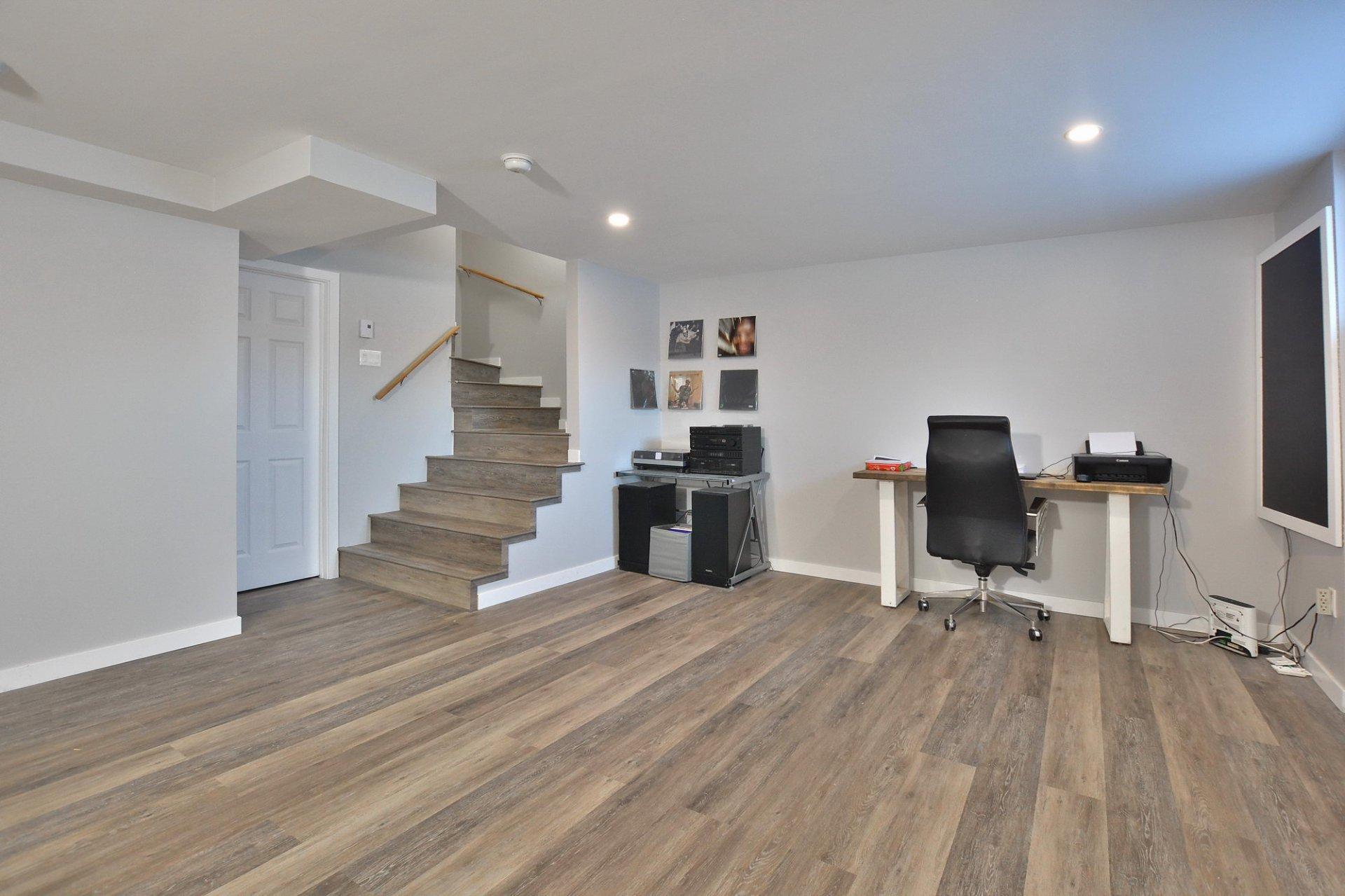 









150


Rue Bellini

,
Vaudreuil-Dorion,




QC
J7V0M7

