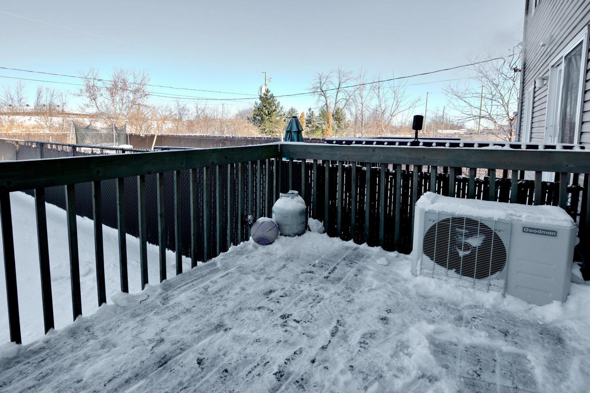 









150


Rue Bellini

,
Vaudreuil-Dorion,




QC
J7V0M7

