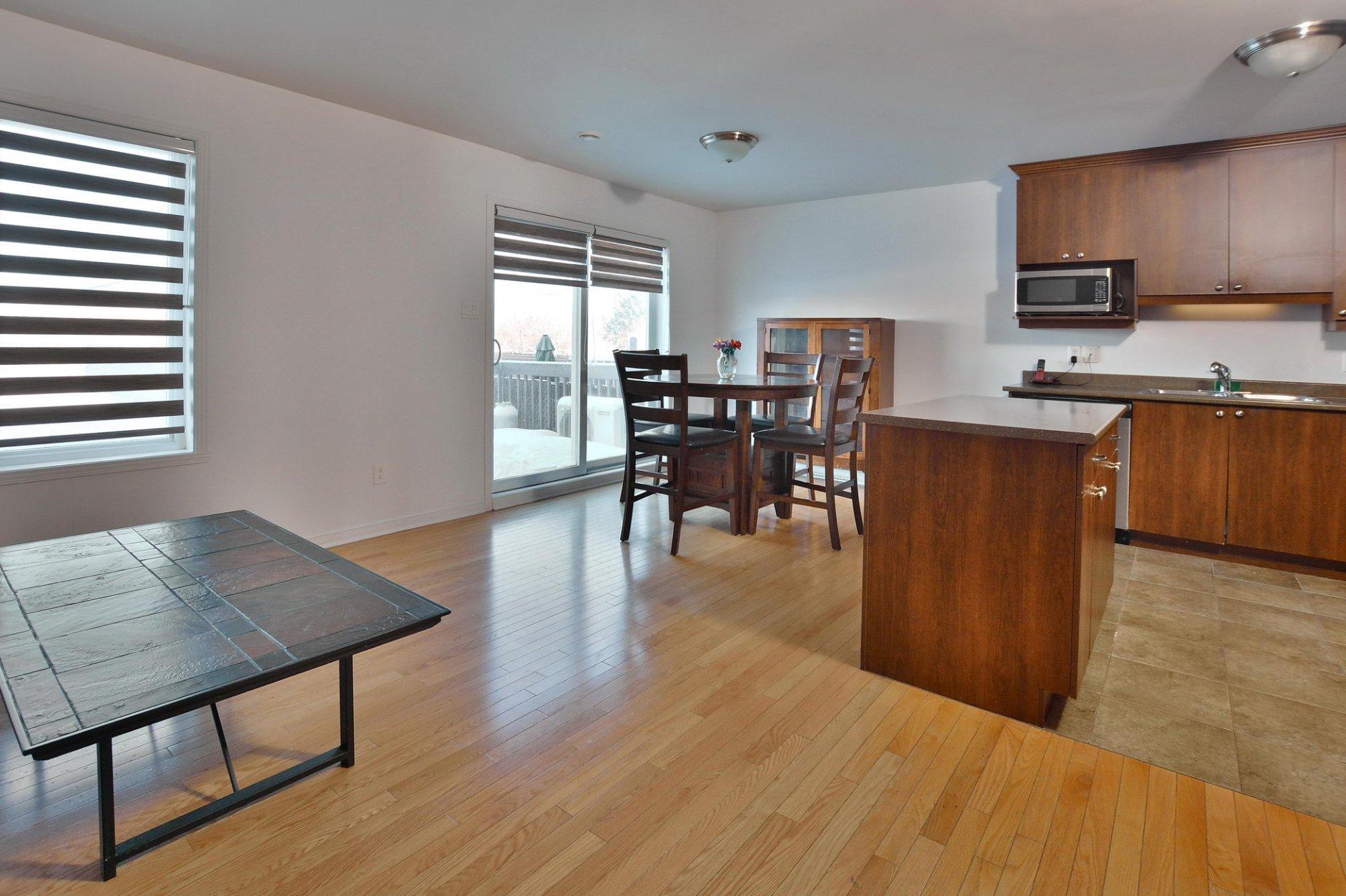 









150


Rue Bellini

,
Vaudreuil-Dorion,




QC
J7V0M7

