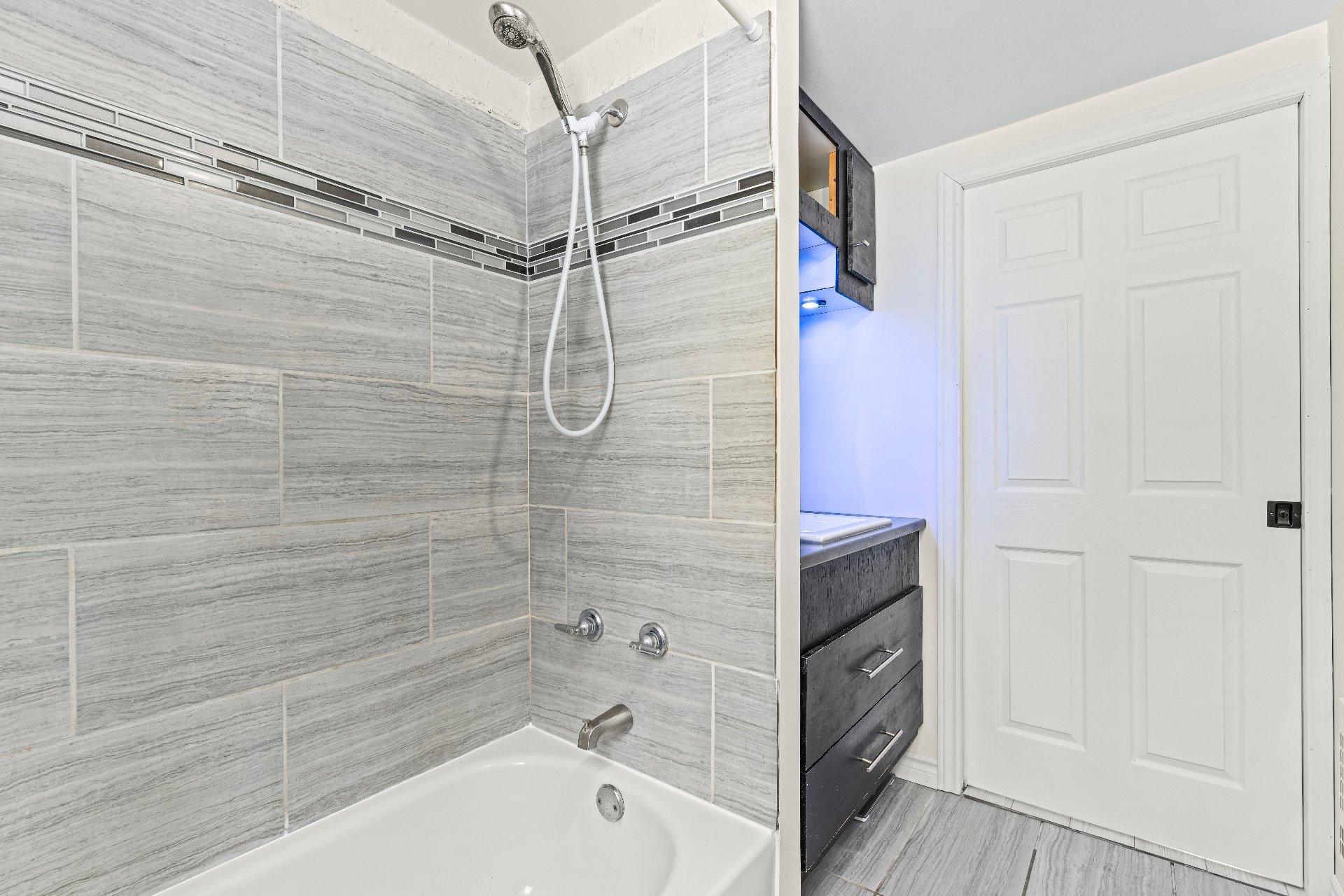 









199


6e Rang

,
Saint-François-Xavier-de-Brompton,




QC
J0B2V0

