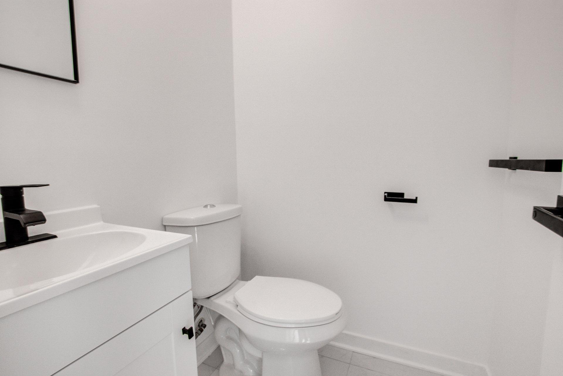 









2899


Rue de Lyon

,
Longueuil (Le Vieux-Longueuil),




QC
J4L3R3

