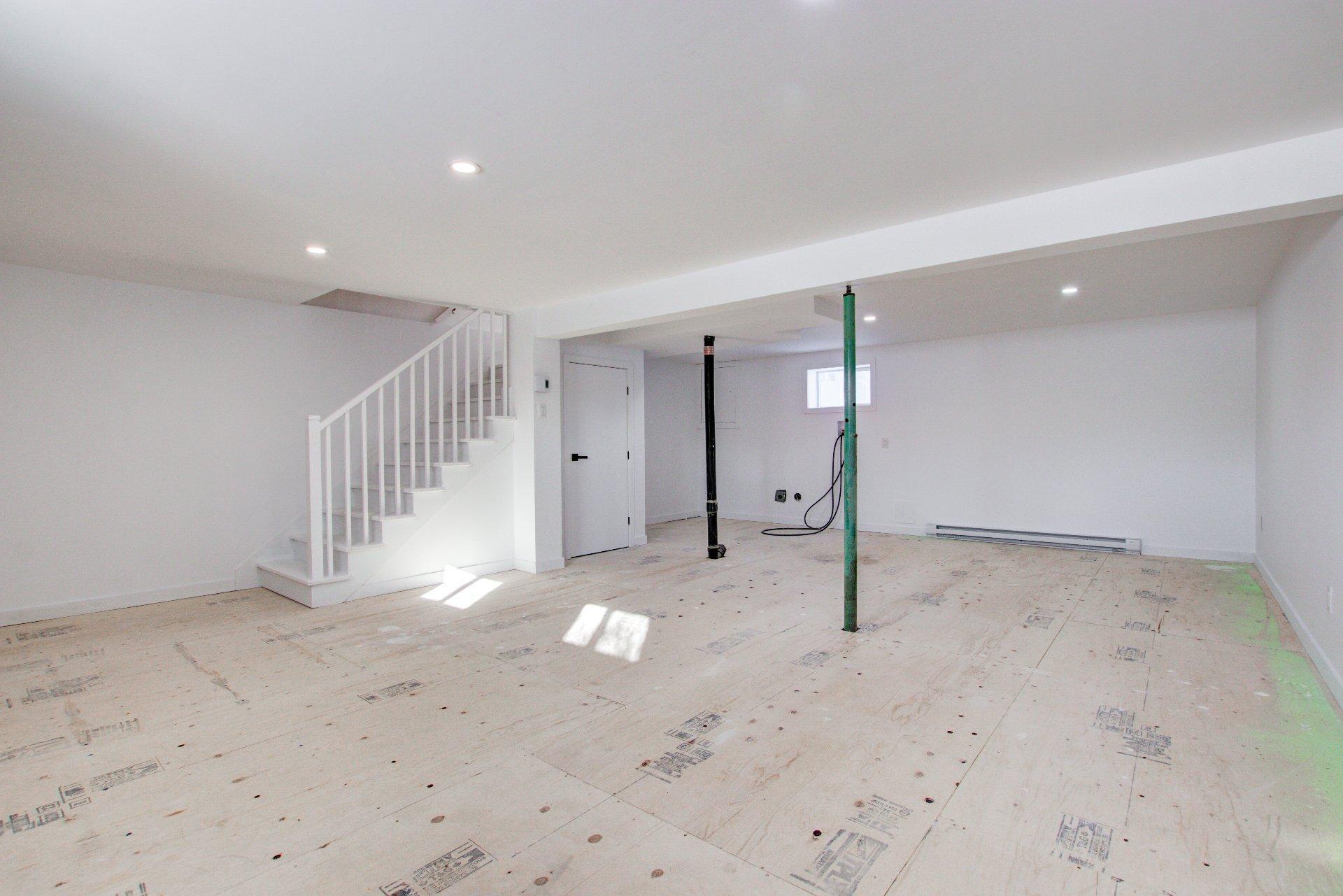 









2899


Rue de Lyon

,
Longueuil (Le Vieux-Longueuil),




QC
J4L3R3

