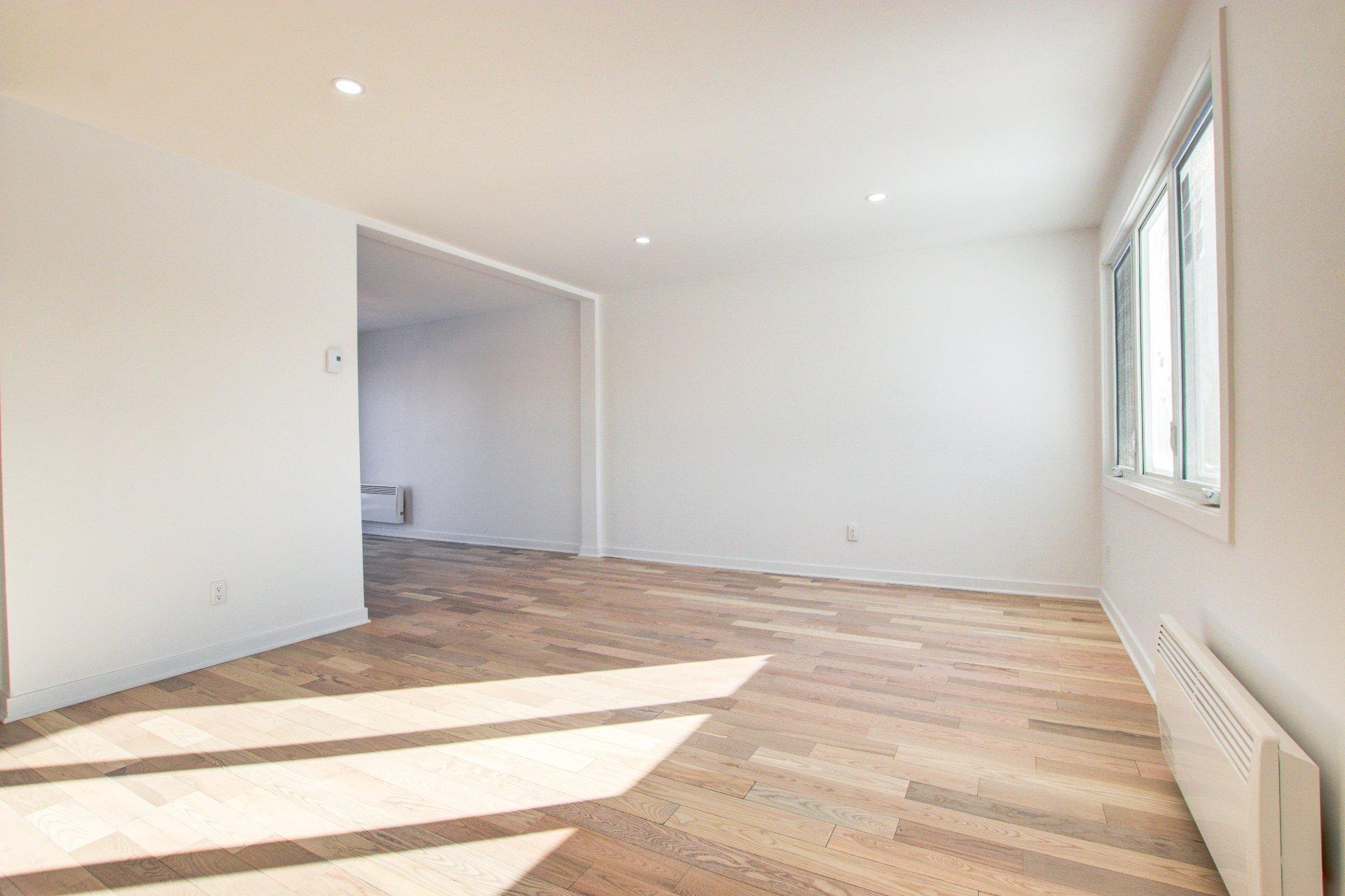 









2899


Rue de Lyon

,
Longueuil (Le Vieux-Longueuil),




QC
J4L3R3

