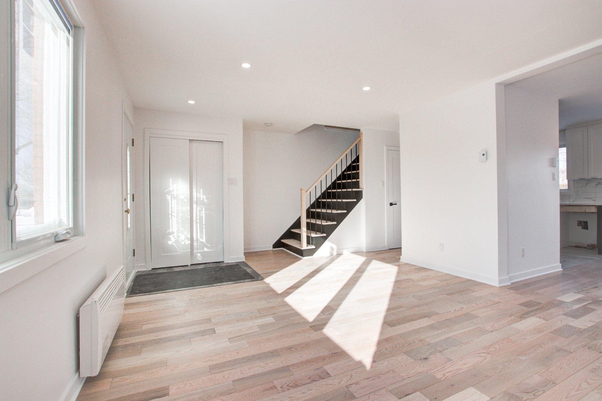 









2899


Rue de Lyon

,
Longueuil (Le Vieux-Longueuil),




QC
J4L3R3

