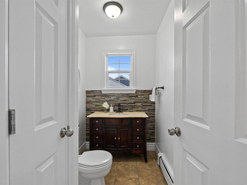 












3175 Micmac Street

,
Halifax,




NS
B3L 3W3

