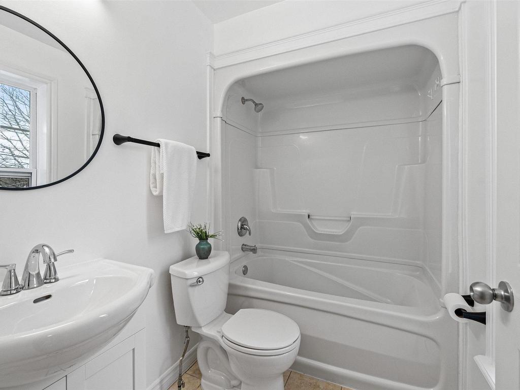 












3175 Micmac Street

,
Halifax,




NS
B3L 3W3

