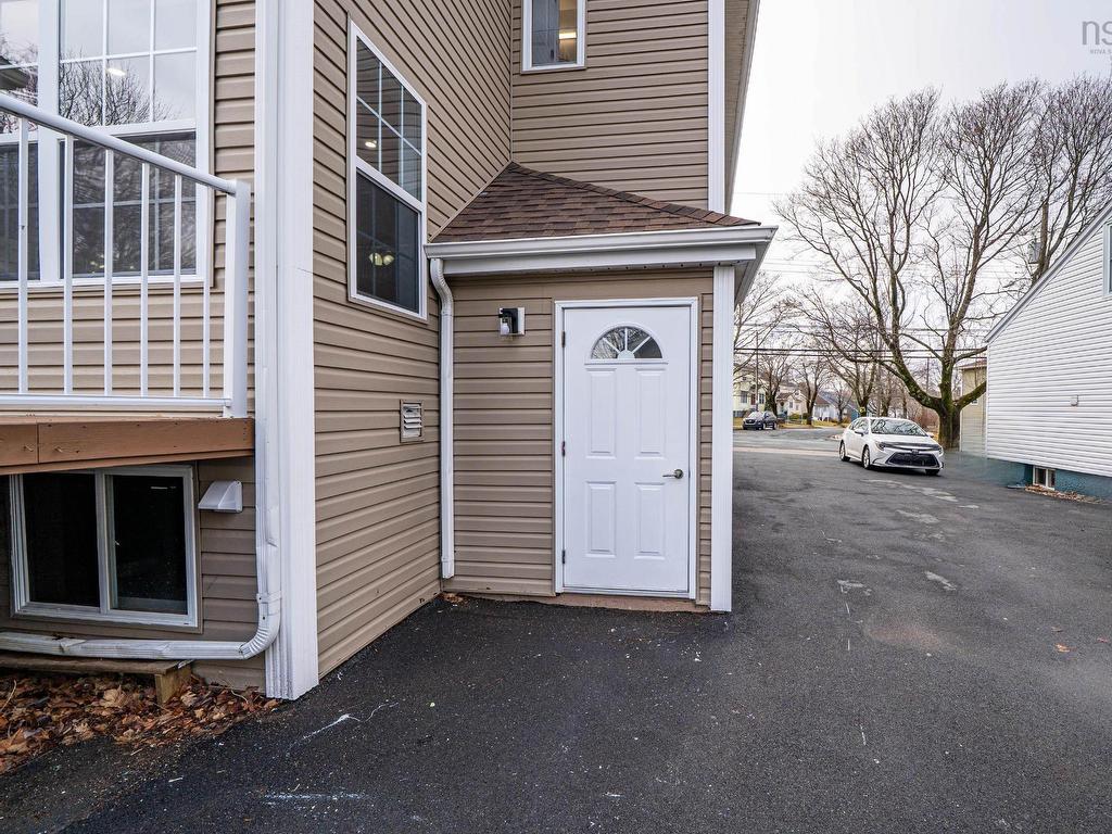 












3175 Micmac Street

,
Halifax,




NS
B3L 3W3

