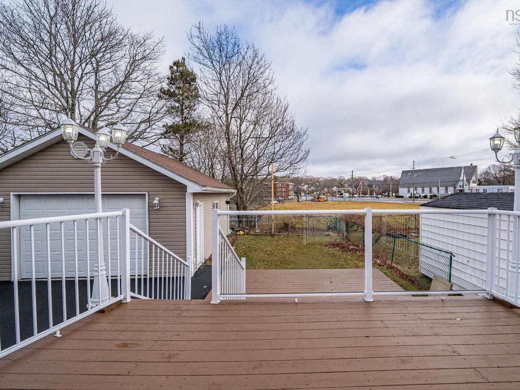 












3175 Micmac Street

,
Halifax,




NS
B3L 3W3

