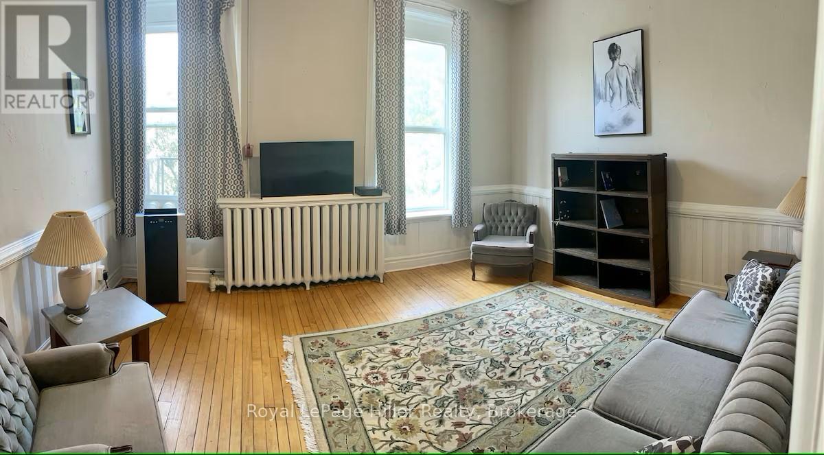 












34 ONTARIO STREET

,
Stratford,




Ontario
N5A3G8

