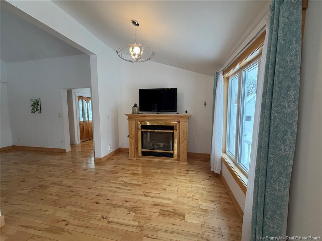 









2104


Cormier

,
Sainte-Louise,




NB
E8K 2X6

